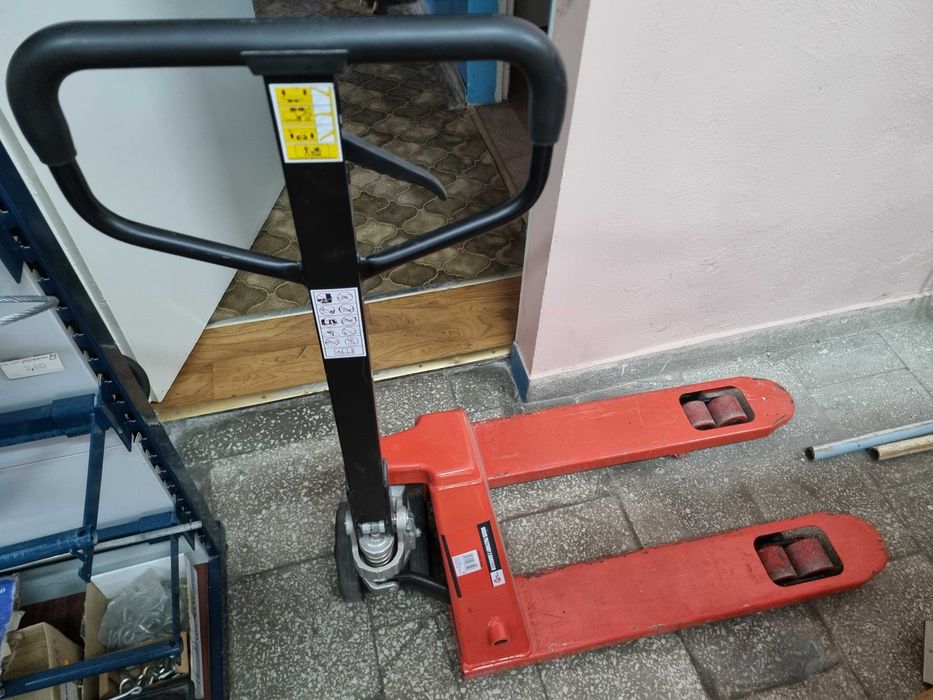 Wózek paletowy ręczny z hamulcem 2000kg