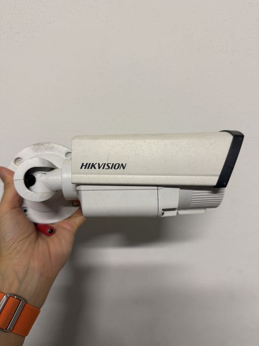 Kit 5 câmaras de vigilância — Hikvision + QVIS