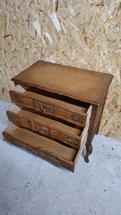 Komoda ludwikowska z szufladami