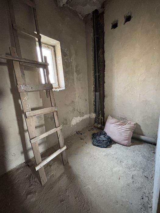 Продаж комерційного приміщення 300 м². Тисмениця. Бізнес. Мед. Центр