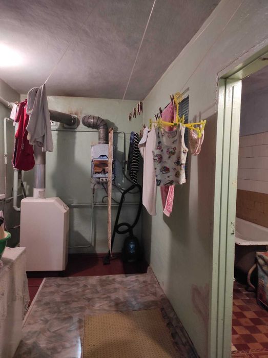 Добротный дом у границы города - в Латовке (Котовке)