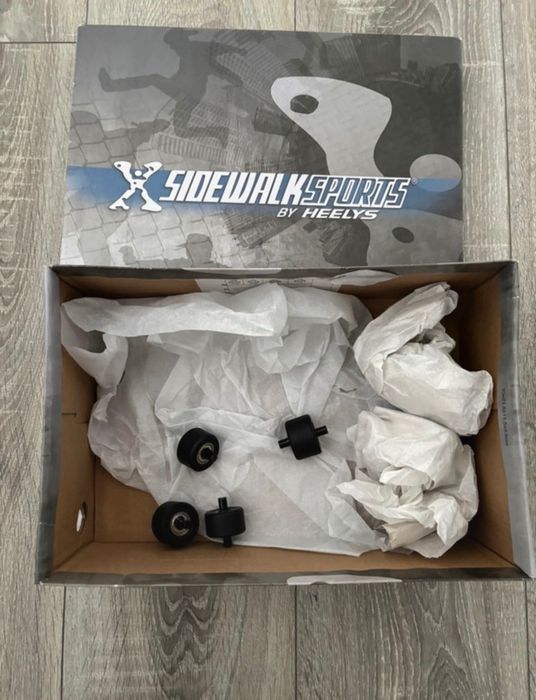 Ténis HEELYS em muito bom estado