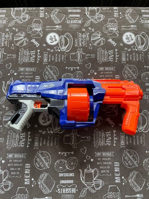 Бластер Nerf Surgefire