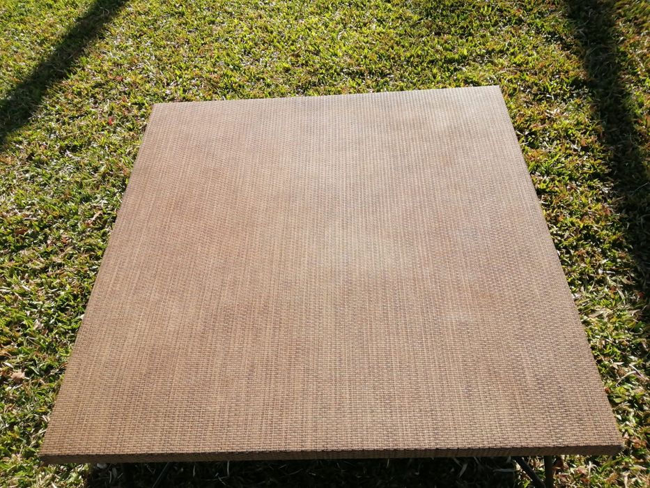 Mesa de centro da AREA store