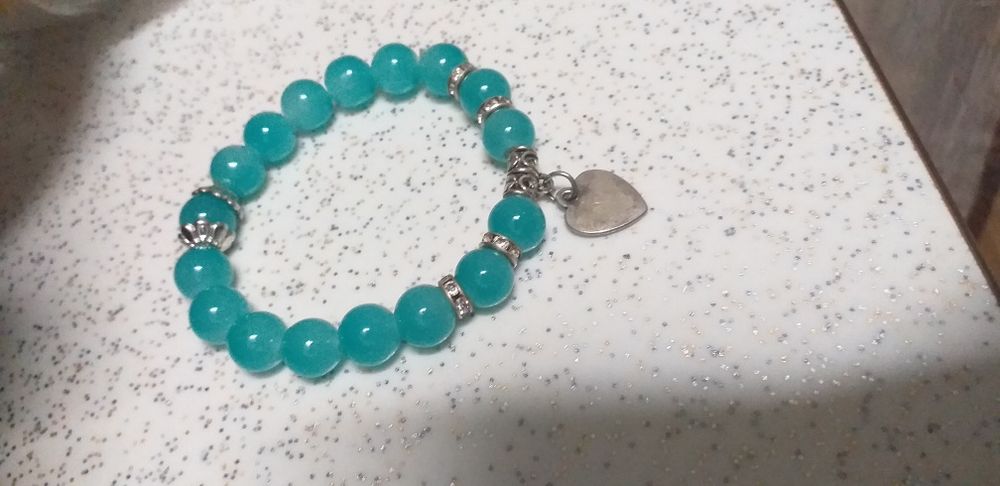 женский браслет на резинке