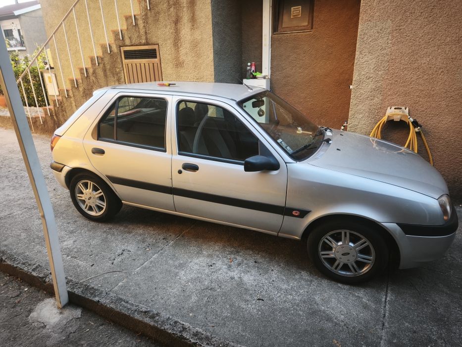 Fiesta 2001 muito novo