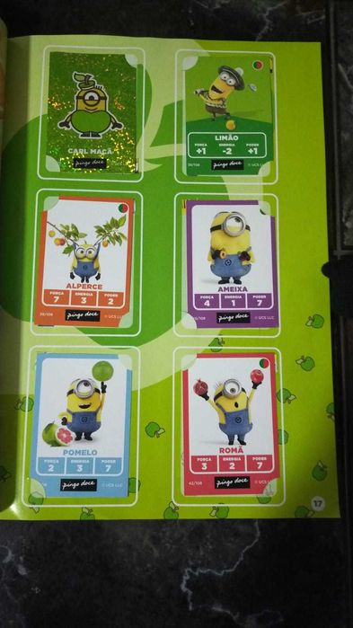 notebook of the Minions plus two plush toys64286140093313123