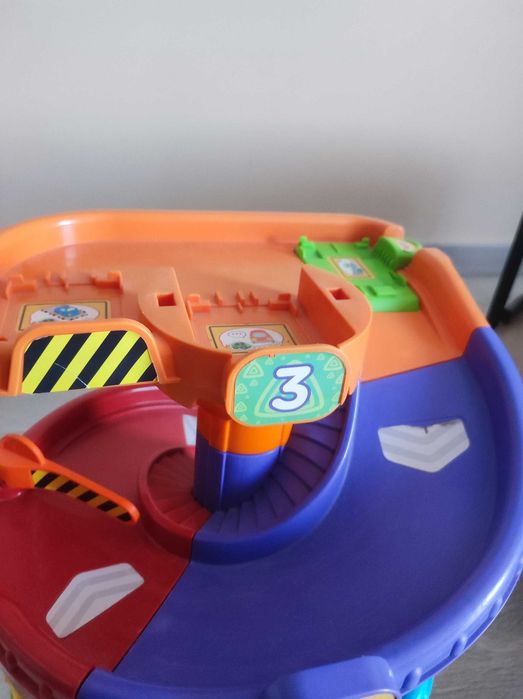 Vtech, Tut Tut Autka, Wieża parkingowa, zestaw