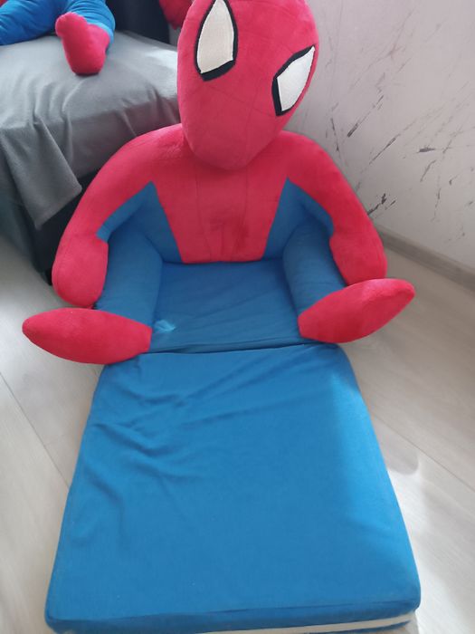 Fotelik pluszowy rozkładany Pufa leżanka Spiderman