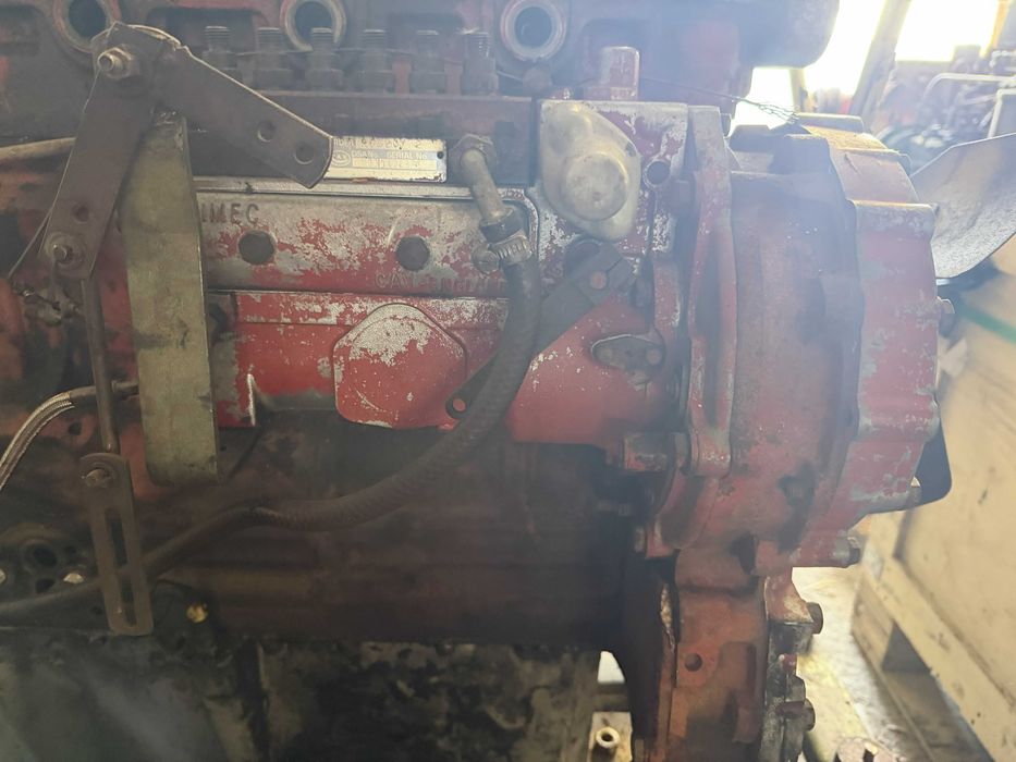 Pompa paliwowa silnik New Holland 2725E