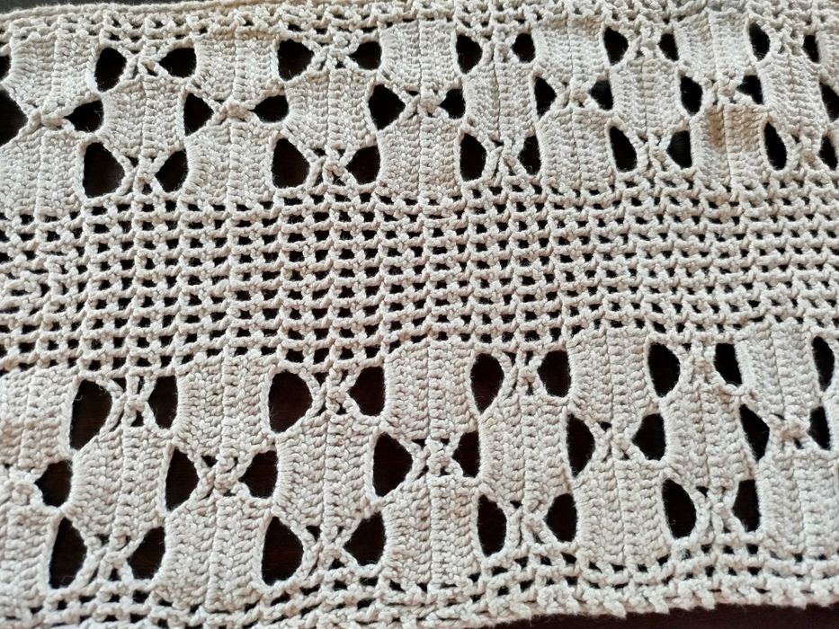 Two Rectangular Lace Panels431979049455472644