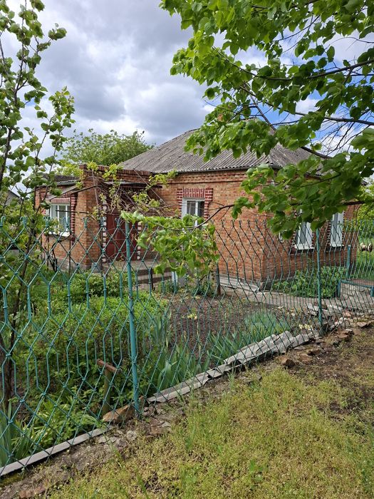 Продам гарний недорогий будинок район ПМК