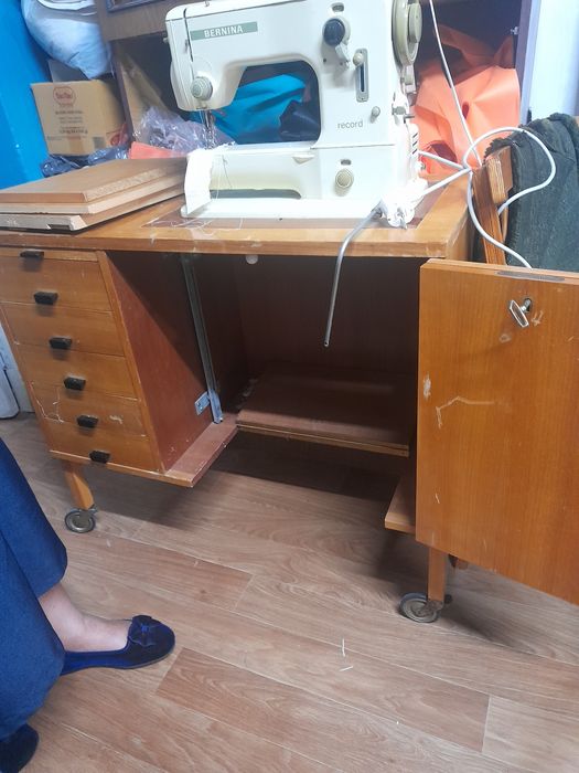 Вишивальниця машинка