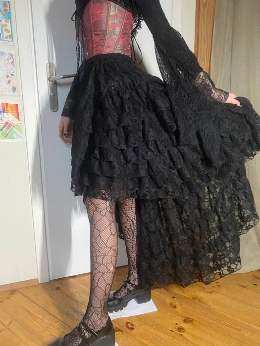 Elegancka koronkowa spódnica Burleska – model Amelia Long