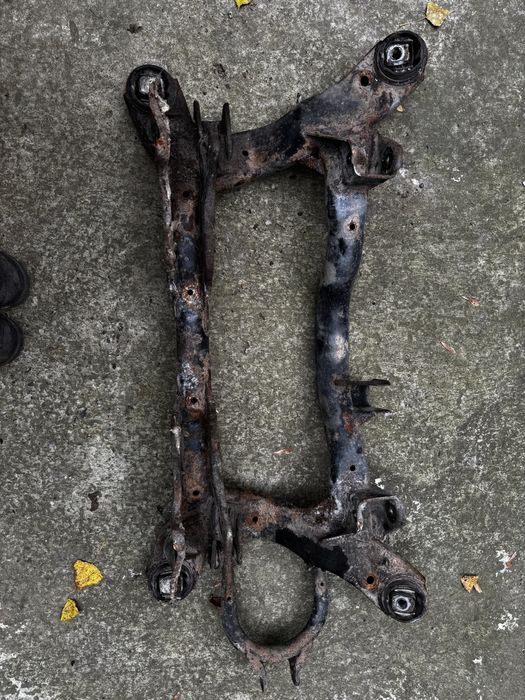 Підрамник Audi Allroad С5