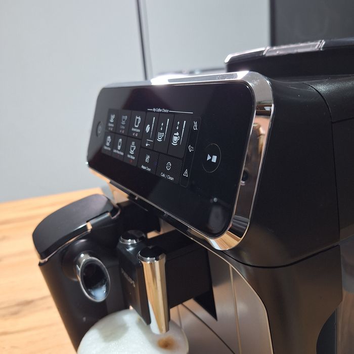 Кавомашина Philips LatteGo (EP3246)