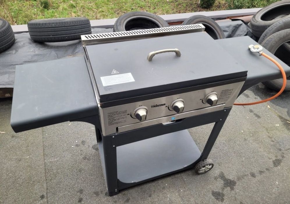 Grill gazowy praktycznie nowy