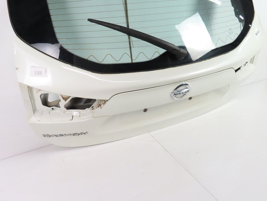 Tampa Da Mala Nissan Qashqai Ii Closed Off-Road Vehicle Ref: