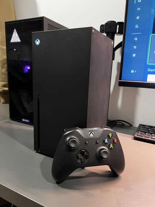 Xbox Series X 1Tb Preta + 1 comando