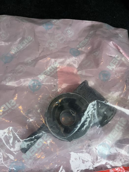 Сайлентблок мазда