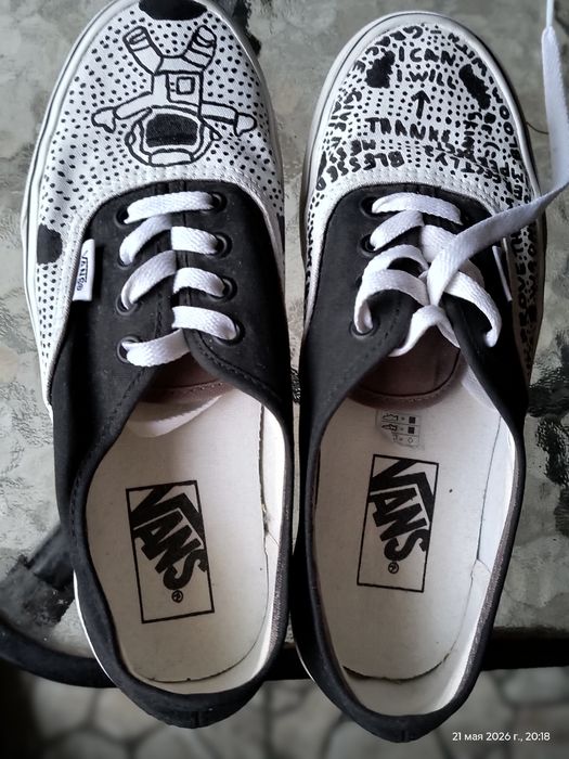 Жіночі кеди Vans Old Skool "Astronaut" (Космічний принт) 38 , 24 см