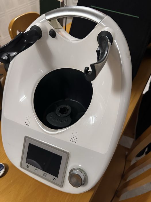 Bimby Tm5 como nova - com muitos acessórios