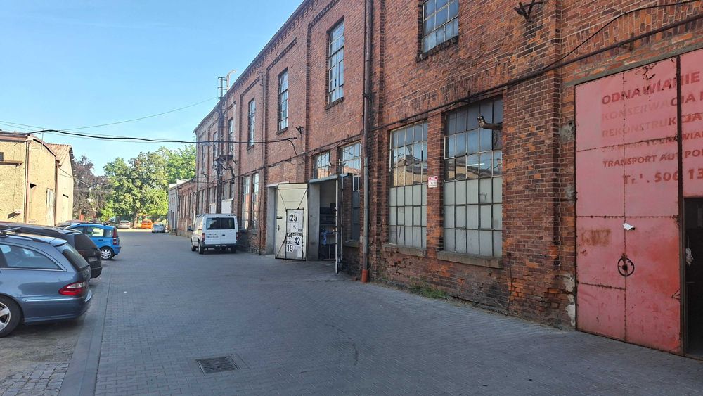 Na sprzedaż nieruchomość przemysłowa, hale i magazyny 11789 m2, Bielawa