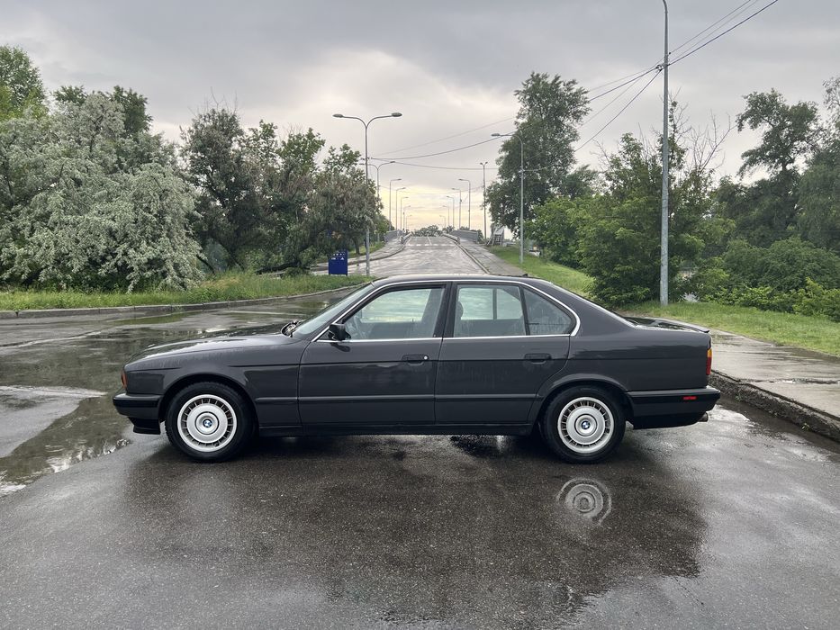BMW E34 M50B25 1992