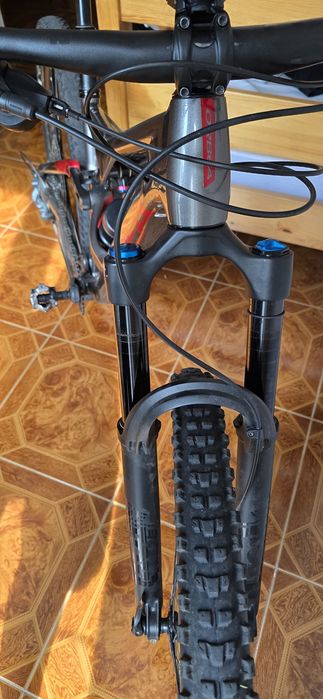 Suspensão fox 36 performance