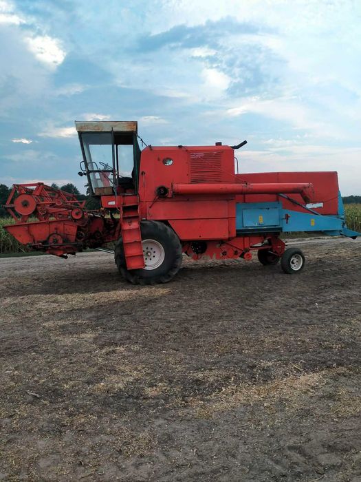 Sprzedam Kombajn Bizon Z 056!