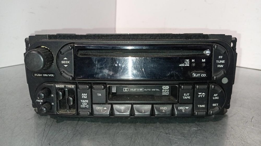 SISTEMA AUDIO / RADIO CD JEEP CHEROKEE 2004 -P05091601AE