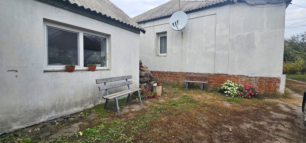 Впервые продам добротный дом в Введенке Чугуевский р-н все условия.L