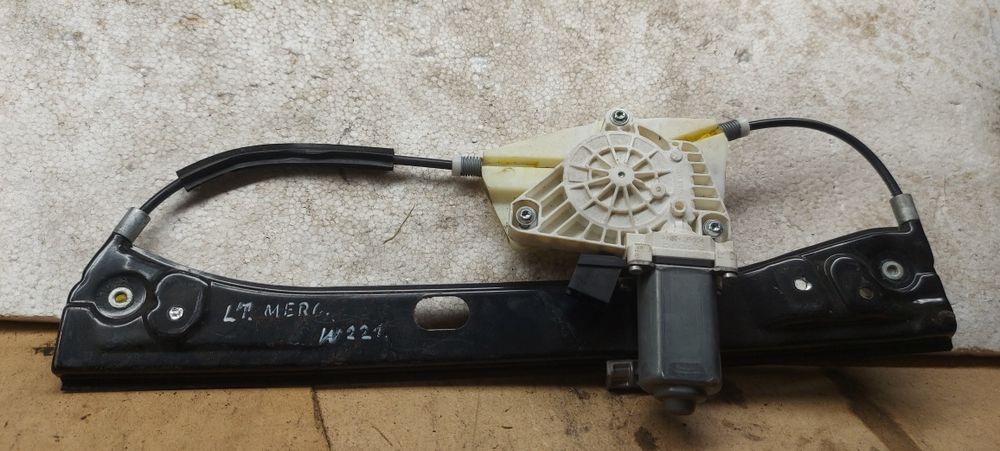 Podnośnik szyby prawy tył Mercedes W221