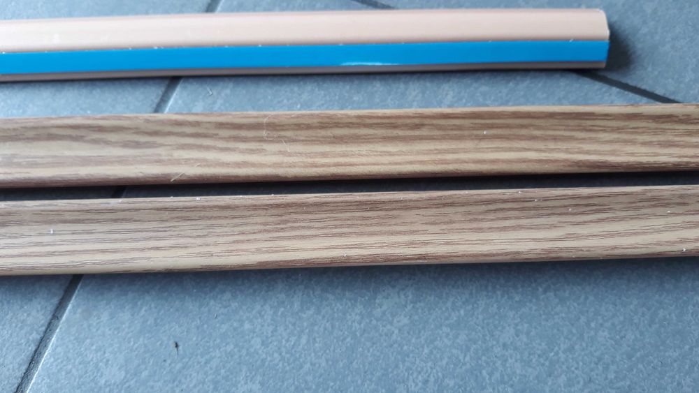 Ćwierćwałki stolarkskie samoprzylepne PCV 15x15 200 cm