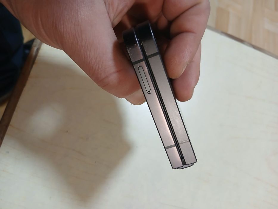 Samsung galaxy flip 6