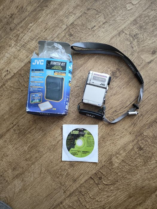 Відеокамера цифрова mini DV JVC GR-DVP10EK Японія 2000-х помилка Е03