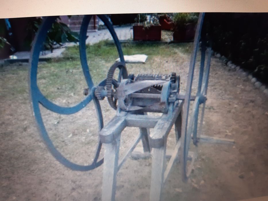 Sieczkarnia ręczna do słomy zabytek