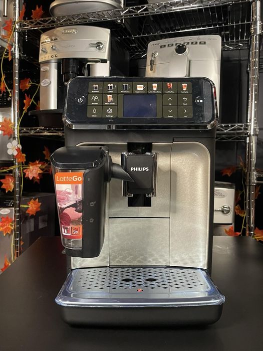 Кофемашина Кавомашина Philips Series 5500