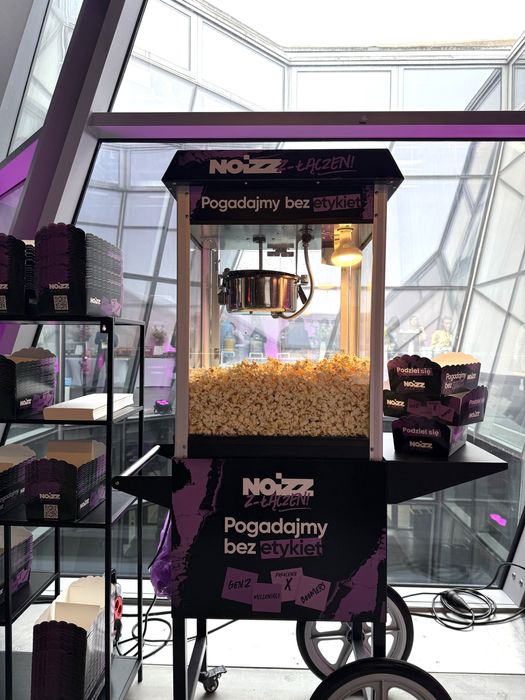 Wynajem maszyny do waty cukrowej