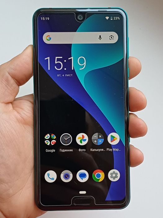Sharp Aquos R3 6.2" IGZO Snapdragon 855 6/128 ГБ 3200 мАг NFC як новий
