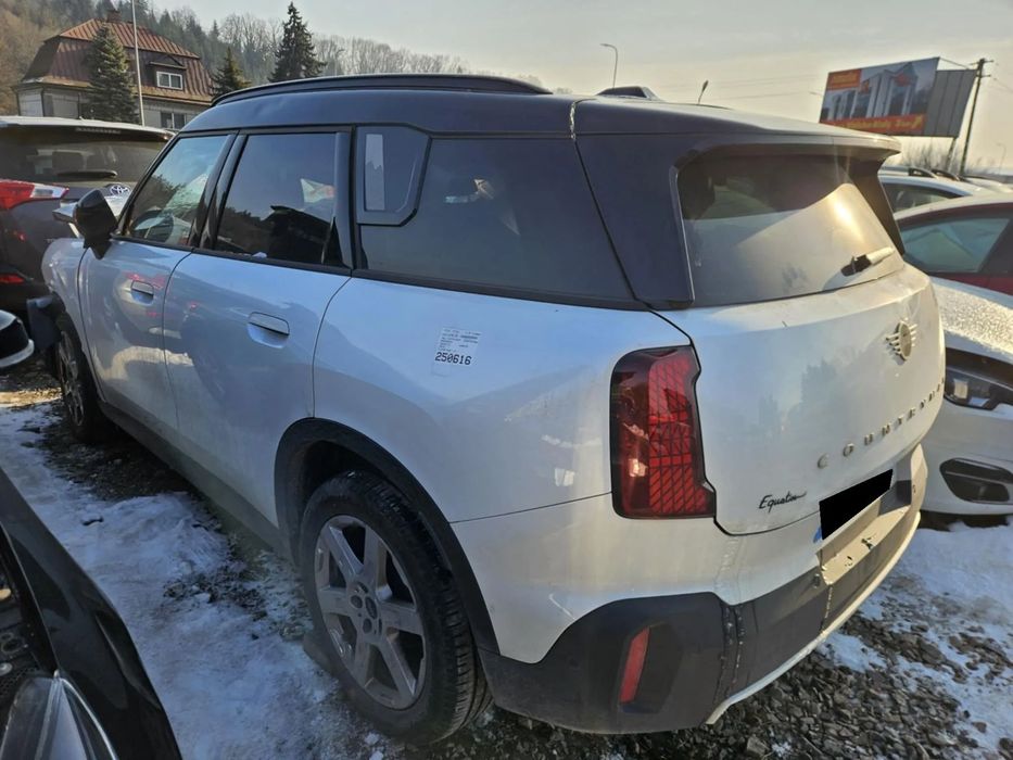 MINI Countryman countryman 2024  Uszkodzony  przód   Francja