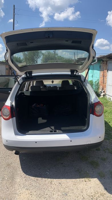 Продам добрий сімейний автомобіль PASSAT B6