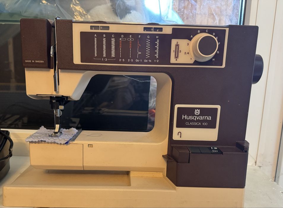 Швейная машинка Husqvarna classica 100
