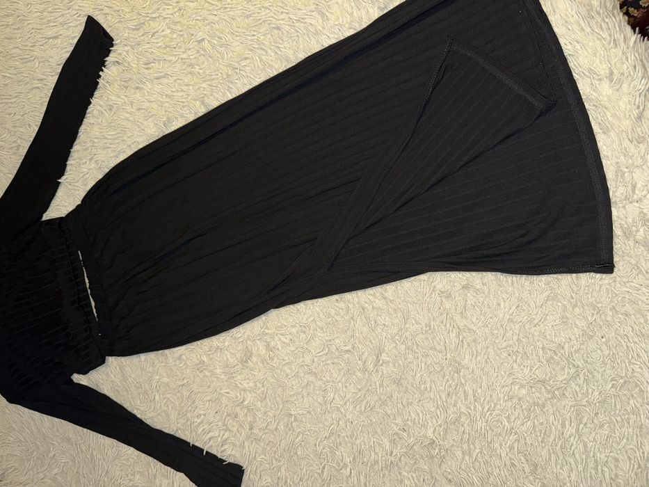 Костюм в рубчик зі спідницею, розмір М