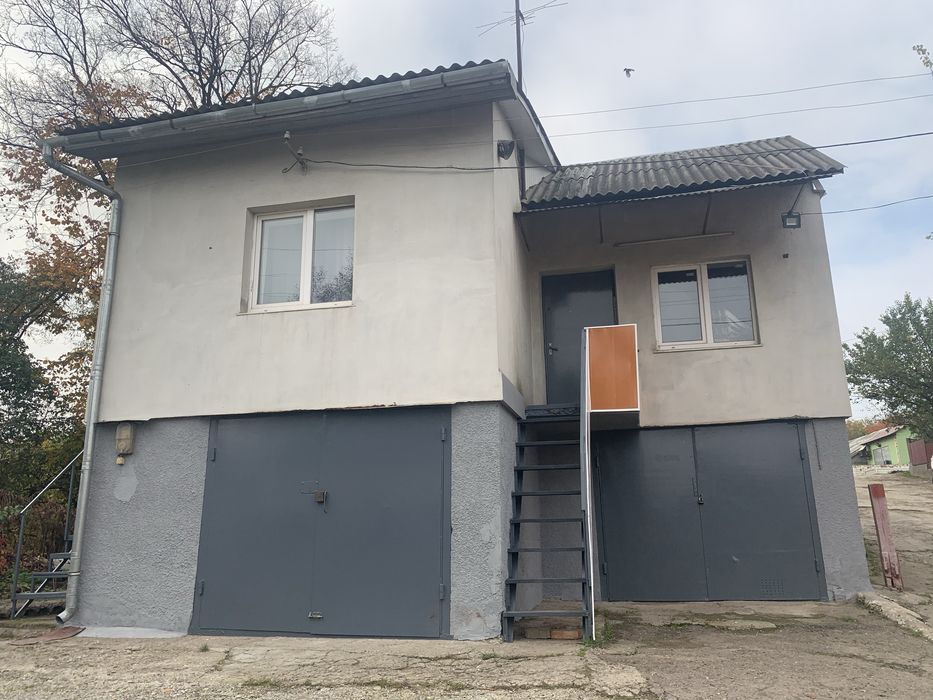 Продаж двоповерхового гаражу на Кармелюка