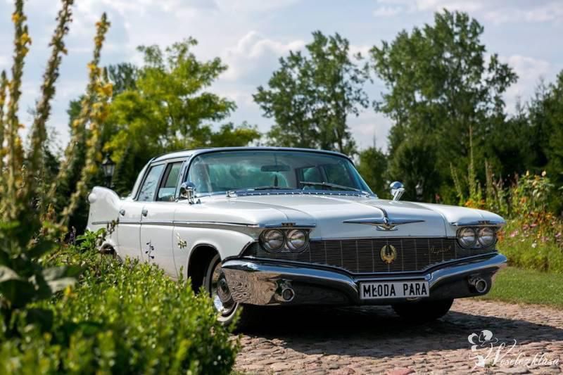 Samochód auto do ślubu zabytkowy amerykański Chrysler Imperial