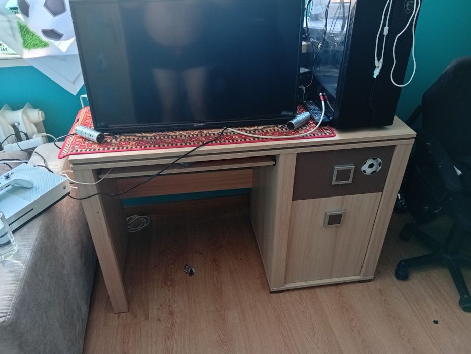 Sprzedam zestaw mebli do pokoju dziecięcego