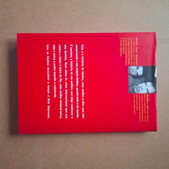 "A Arte Suprema" de António Jorge Gonçalves e Rui Zink