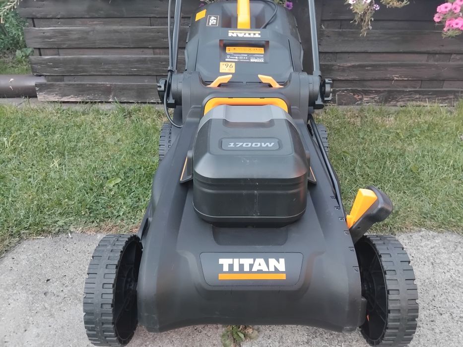 Kosiarka elektryczna Titan 1700W nóż 38cm wysyłka
