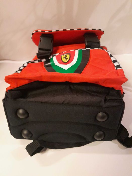 NOWY Plecak rozszerzany Ferrari Shell